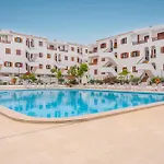 Victoria Court 2 Pool