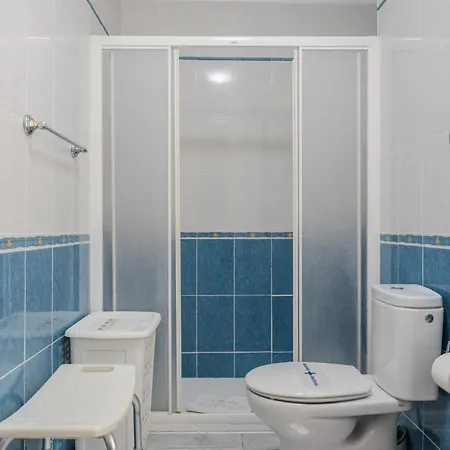 Victoria Court 2 Pool Лос Кристианос