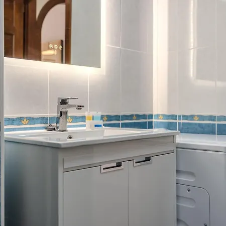 Victoria Court 2 Pool Апартаменты