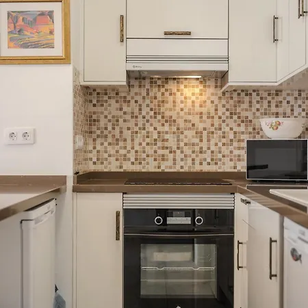 Victoria Court 2 Pool Лос Кристианос