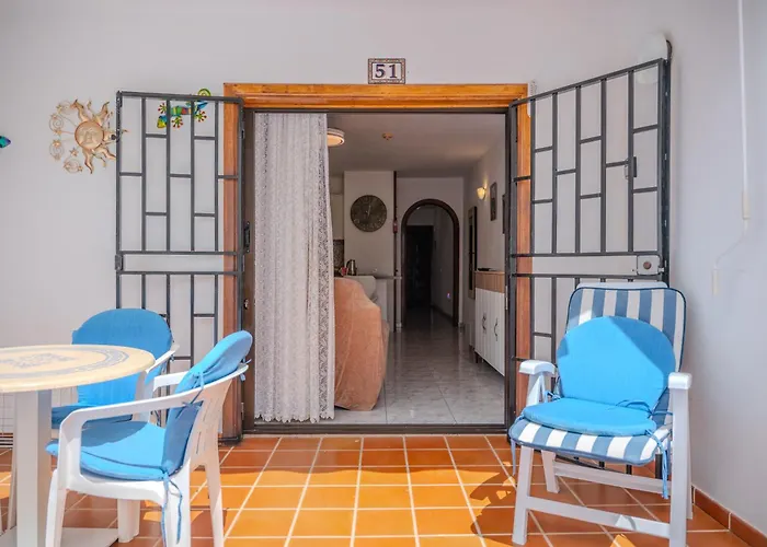 Victoria Court 2 Pool * Los Cristianos (Tenerife)