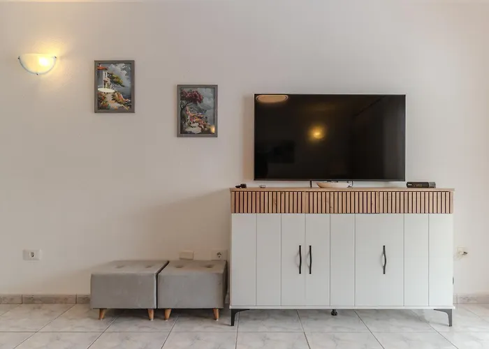 Apartment Victoria Court 2 Pool Los Cristianos (Tenerife)