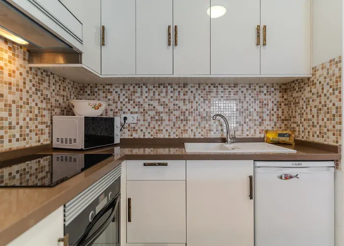 Victoria Court 2 Pool Apartment *