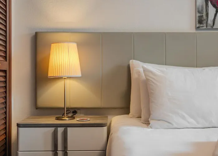 Victoria Court 2 Pool Los Cristianos (Tenerife)