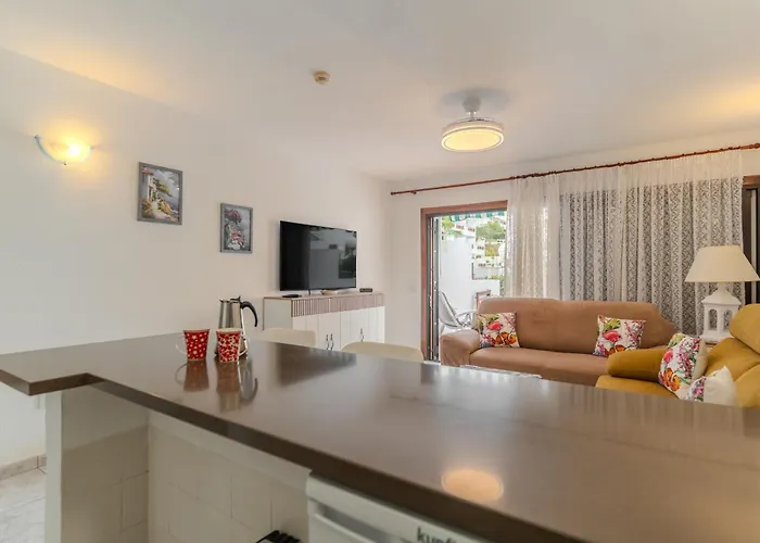 Victoria Court 2 Pool